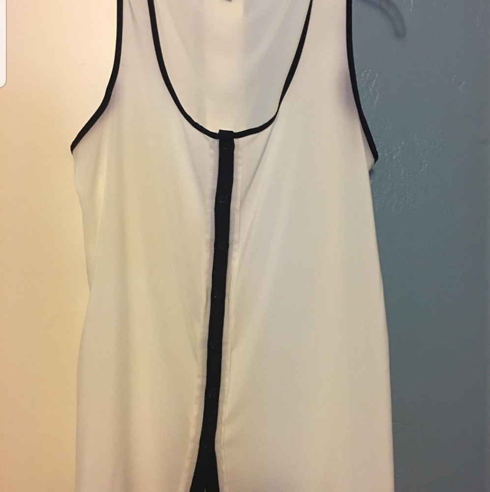 Cute black and white blouse